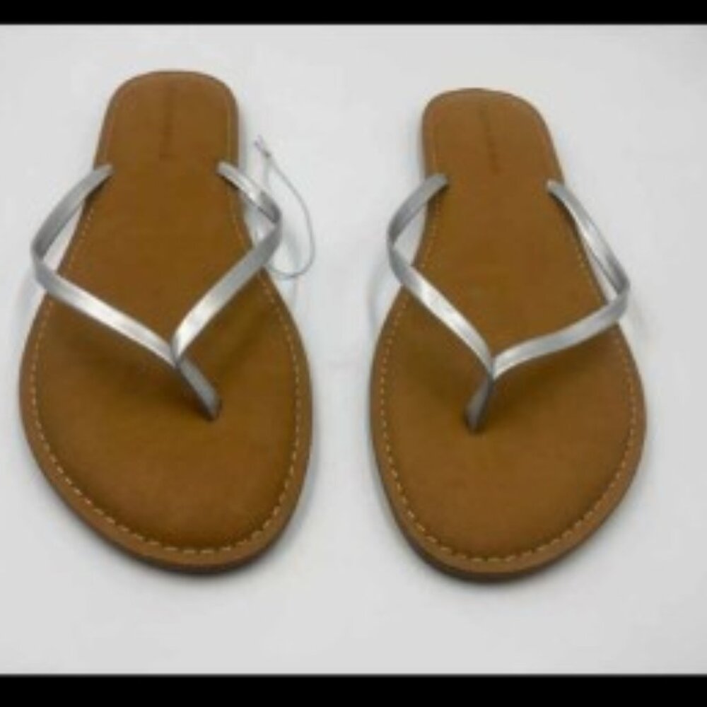 Amazon Essentials Women's Thong Sandal